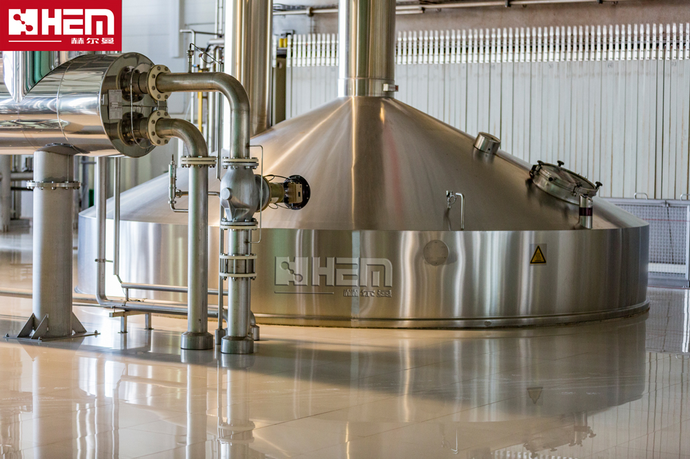 啤酒酿造设备厂家：如何选择精酿啤酒设备